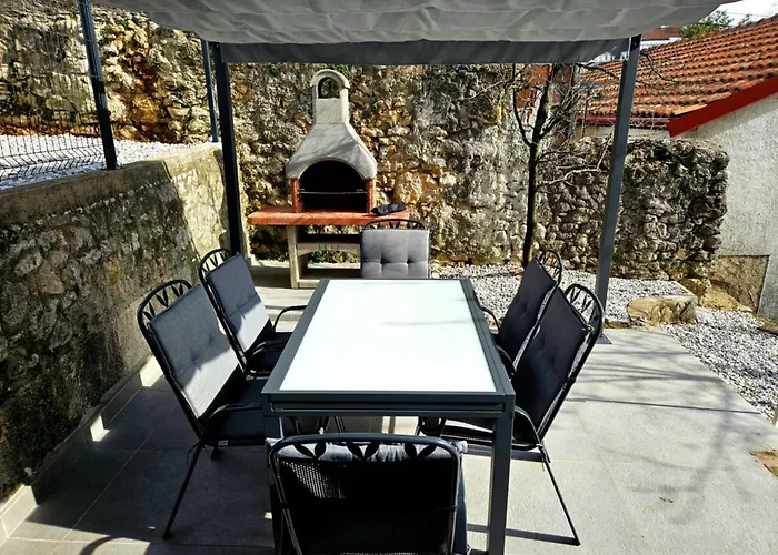 Domagoj - Luxury With Heated Swimming Pool, Jacuzzi And Seaview *