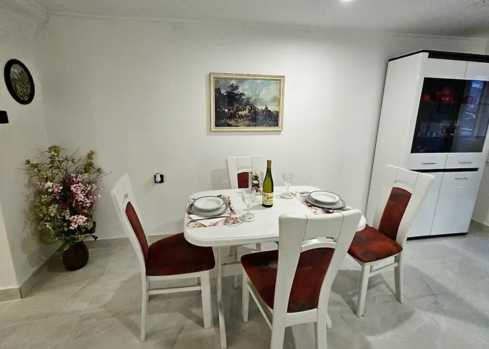 Domagoj - Luxury With Heated Swimming Pool, Jacuzzi And Seaview Fiume