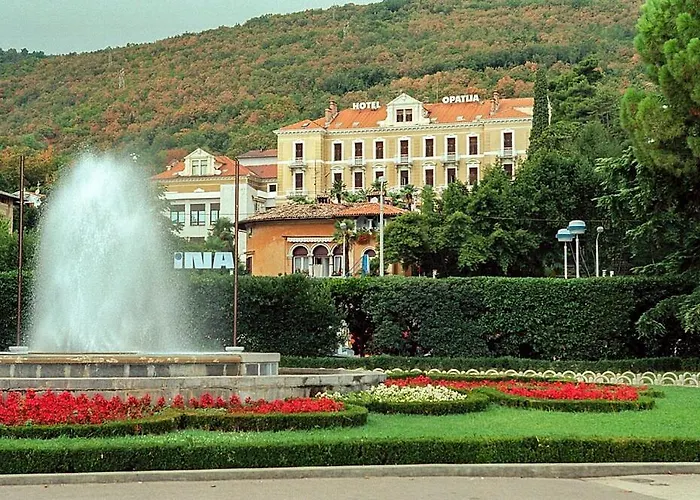 Domagoj - Luxury With Heated Swimming Pool, Jacuzzi And Seaview *