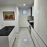 Daire Domagoj Luxury With Pool & Seaview By Irundo *