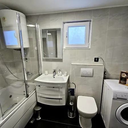 Lägenhet Domagoj Boutique Apartmants With Heated Swimming Pool Rijeka