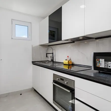 Domagoj Boutique Apartmants With Heated Swimming Pool * Rijeka