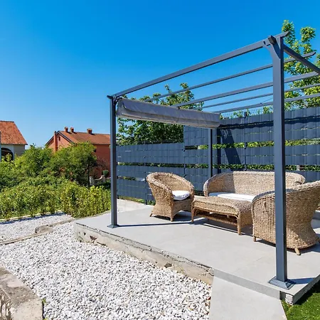 Domagoj Boutique Apartmants With Heated Swimming Pool * Rijeka